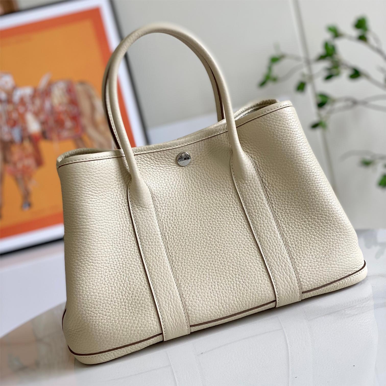 Hermès Kelly series pure white leather magnetic button handbag Hermès Kelly series pure white leather magnetic button handbag