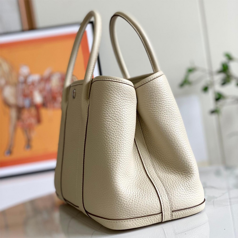 Hermès Kelly series pure white leather magnetic button handbag Hermès Kelly series pure white leather magnetic button handbag