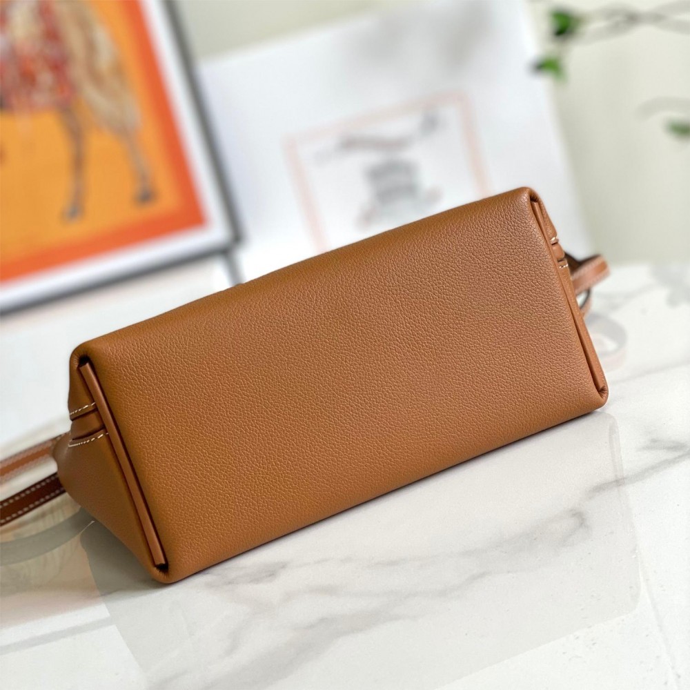 Hermès classic brown exquisite hardware genuine leather shoulder strap handbag Hermès classic brown exquisite hardware genuine leather shoulder strap handbag