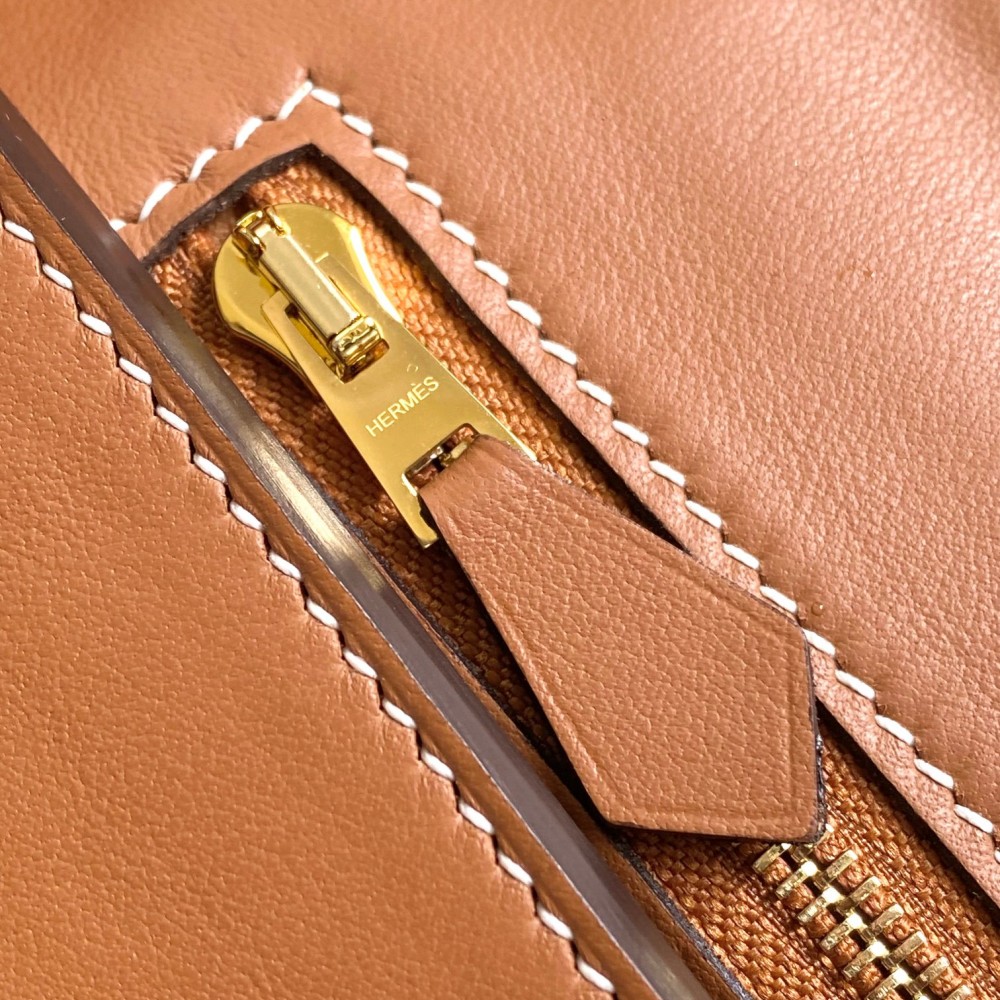 Hermès classic brown exquisite hardware genuine leather shoulder strap handbag Hermès classic brown exquisite hardware genuine leather shoulder strap handbag