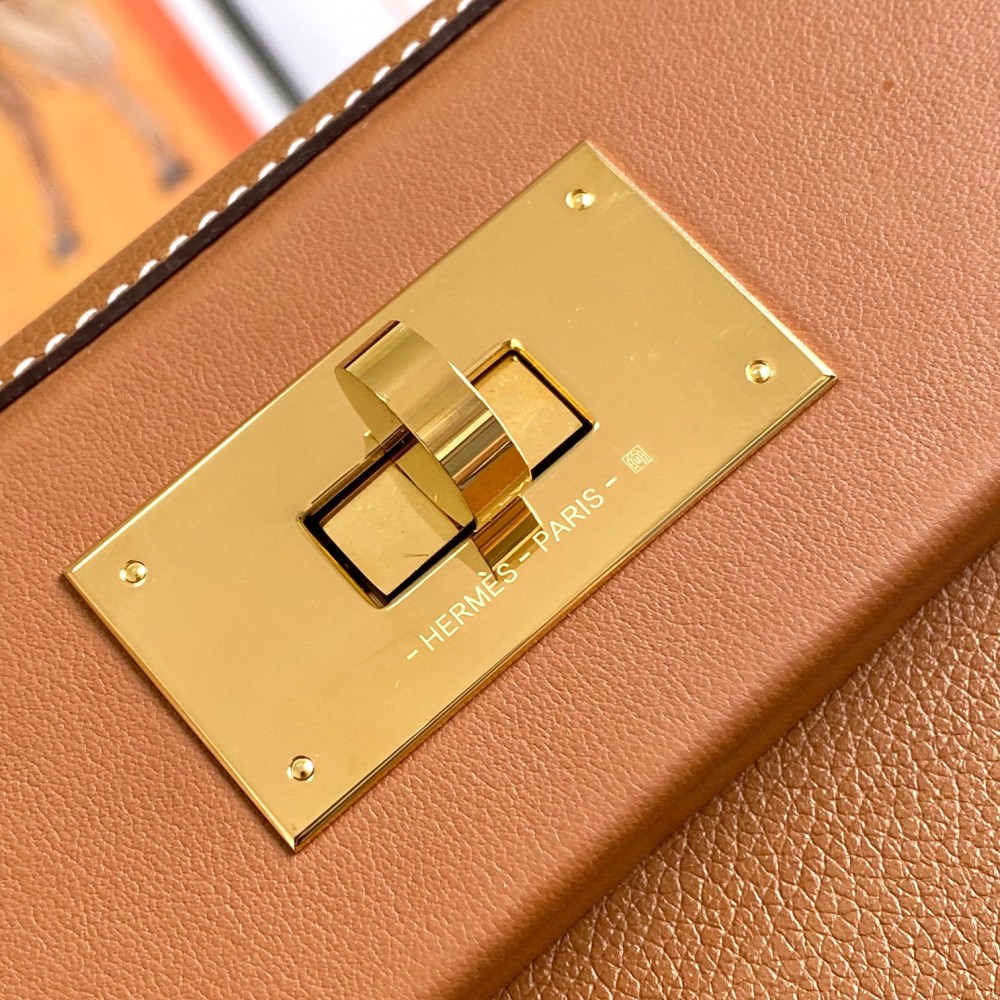 Hermès classic brown exquisite hardware genuine leather shoulder strap handbag Hermès classic brown exquisite hardware genuine leather shoulder strap handbag
