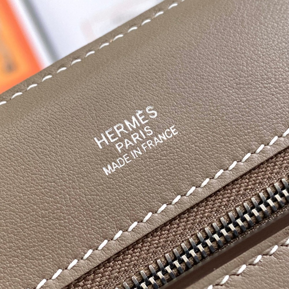 Hermès classic dark grey exquisite hardware genuine leather shoulder strap handbag Hermès classic dark grey exquisite hardware genuine leather shoulder strap handbag