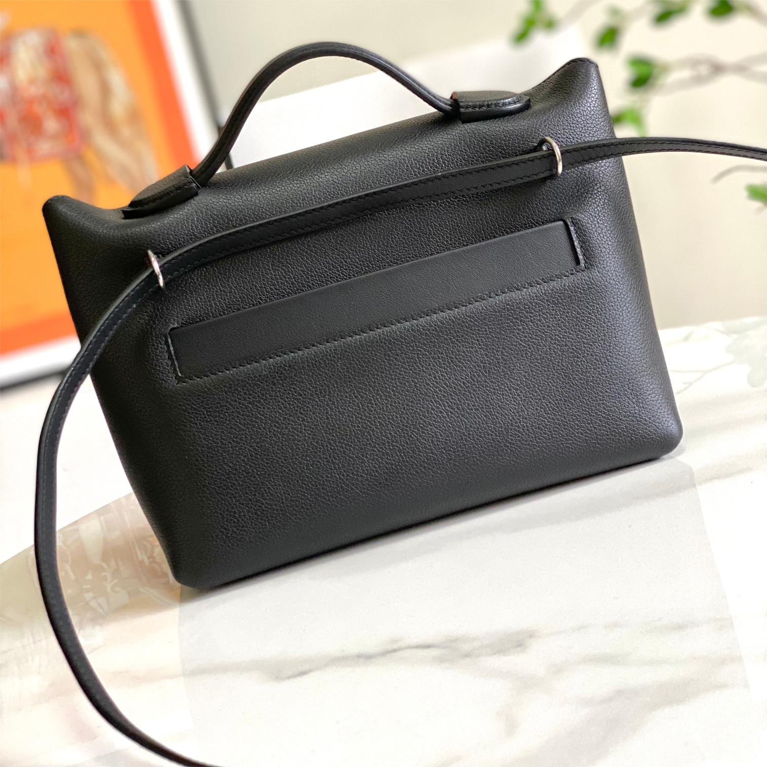Hermès Classic  Pure Black Exquisite Hardware Genuine Leather Shoulder Strap Handbag Hermès Classic  Pure Black Exquisite Hardware Genuine Leather Shoulder Strap Handbag