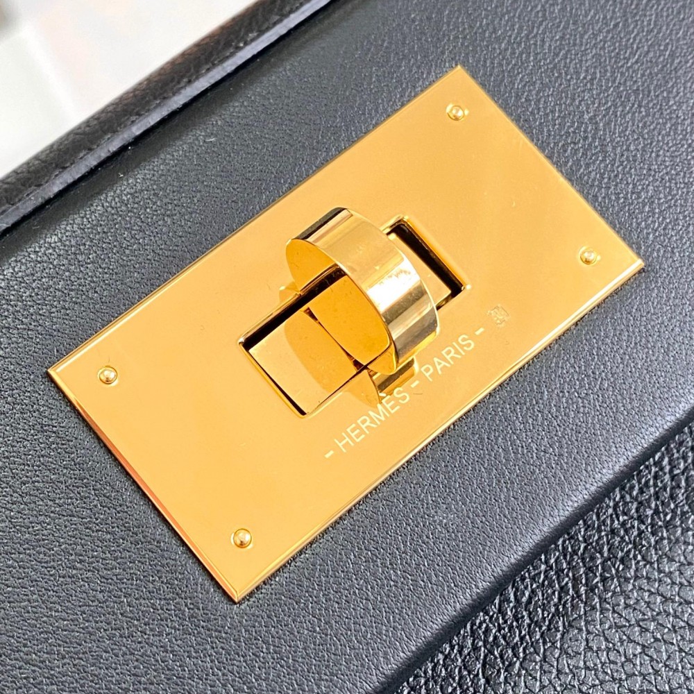Hermès classic pure black gold exquisite hardware genuine leather shoulder strap handbag Hermès classic pure black gold exquisite hardware genuine leather shoulder strap handbag