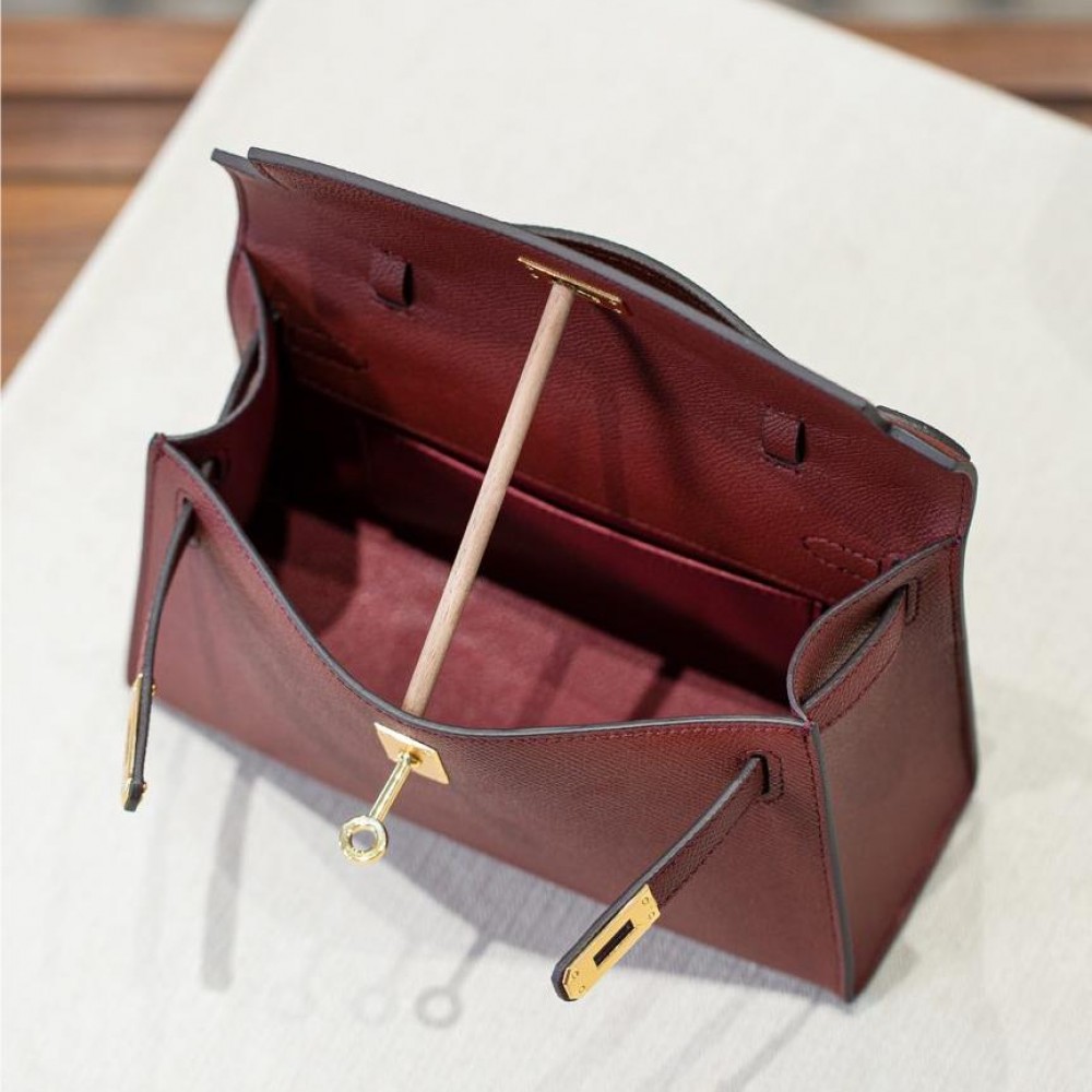 Hermès Kelly series classic cinnabar red exquisite hardware genuine leather shoulder strap handbag Hermès Kelly series classic cinnabar red exquisite hardware genuine leather shoulder strap handbag