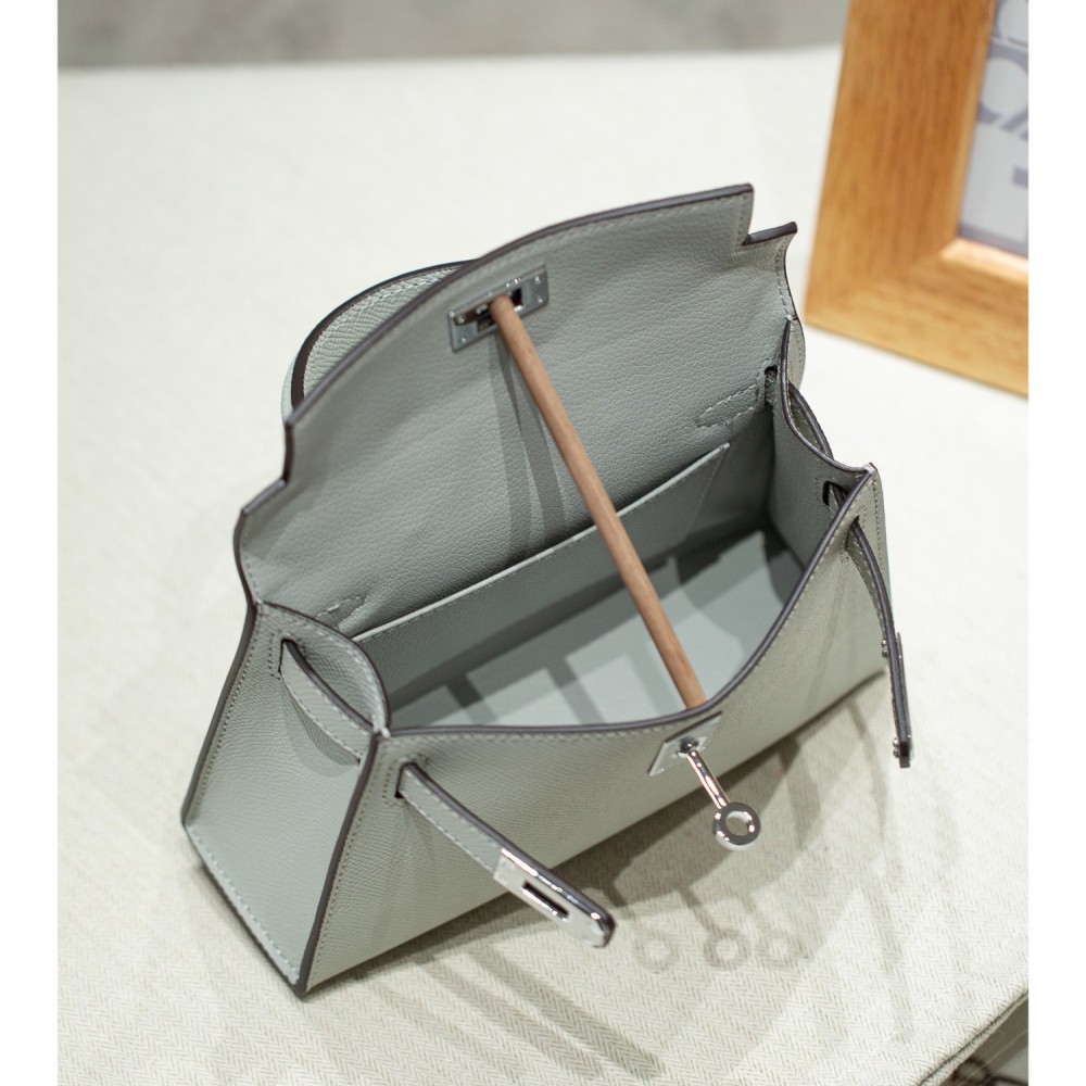 Hermès Kelly series light blue leather silver hardware shoulder strap handbag Hermès Kelly series light blue leather silver hardware shoulder strap handbag