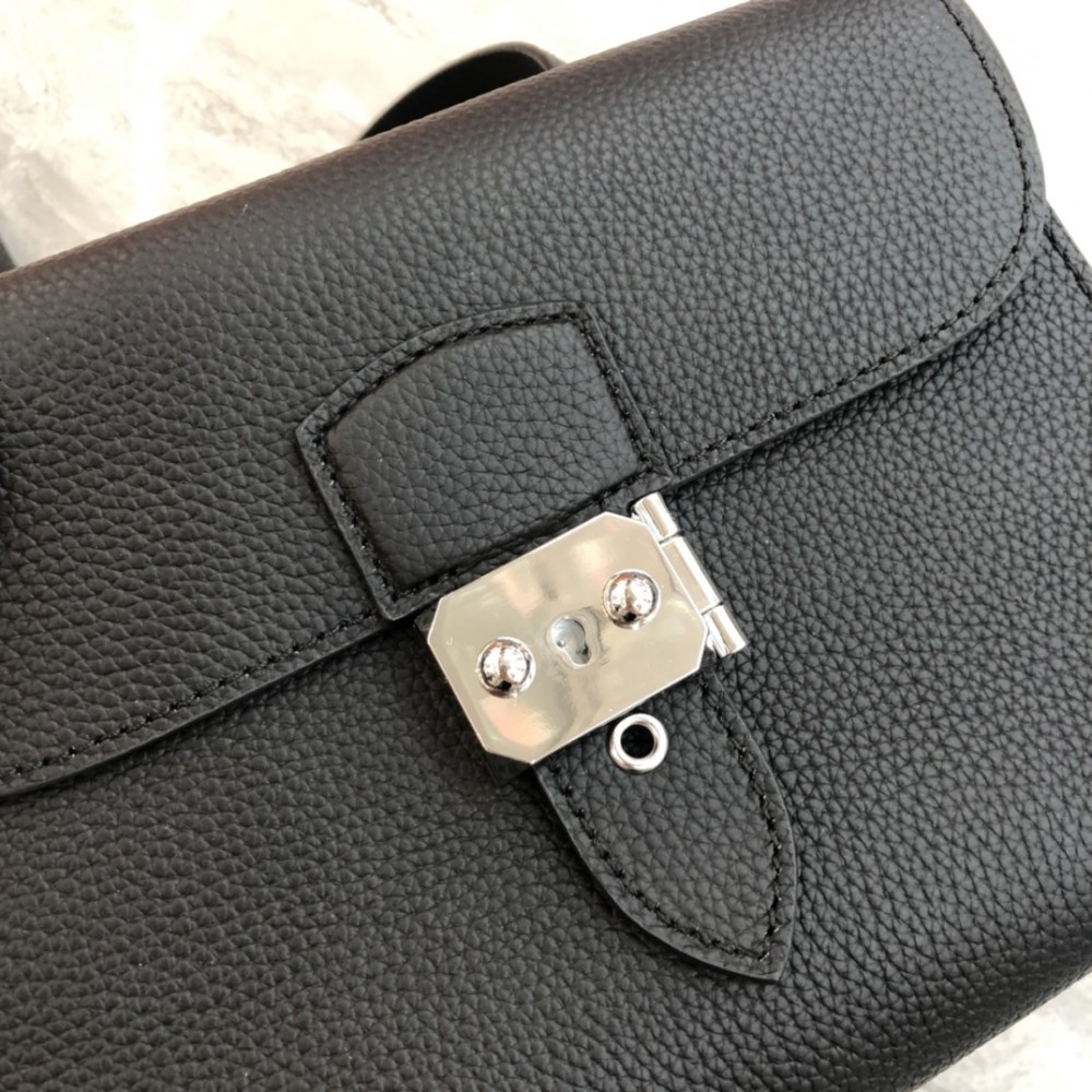 Hermès Roulis series pure black and white grain texture pig nose bag Hermès Roulis series pure black and white grain texture pig nose bag