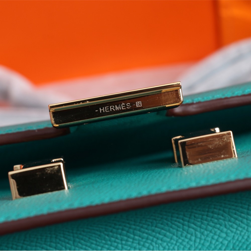 Hermès Constance 19 series exquisite hardware scroll green leather bag Hermès Constance 19 series exquisite hardware scroll green leather bag