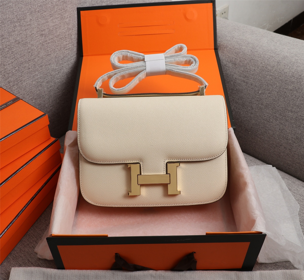 Hermès Constance 19 series exquisite hardware pure white leather bag Hermès Constance 19 series exquisite hardware pure white leather bag