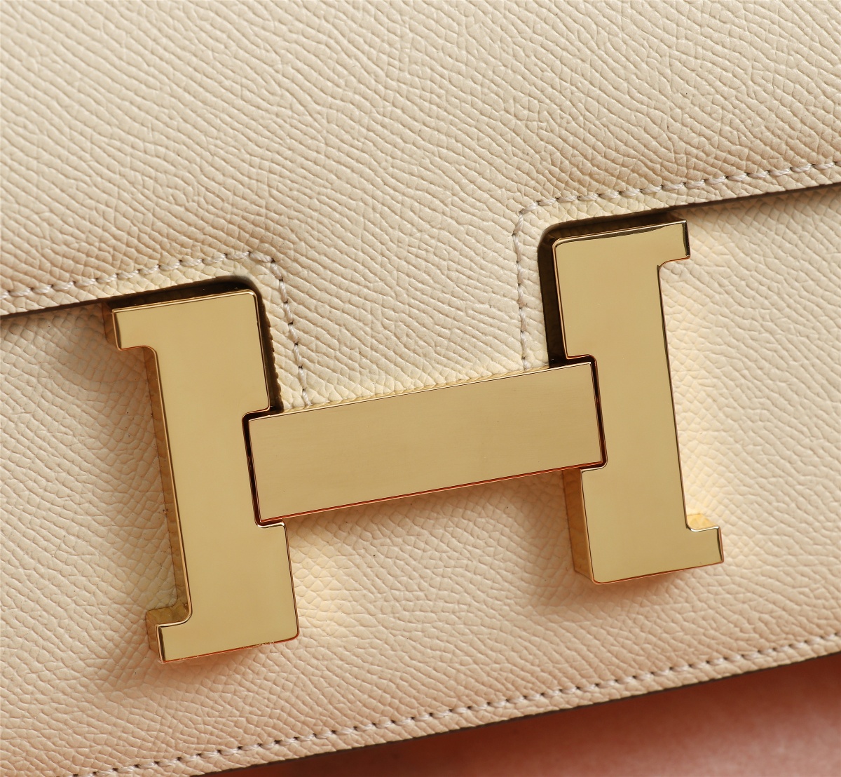 Hermès Constance 19 series exquisite hardware pure white leather bag Hermès Constance 19 series exquisite hardware pure white leather bag