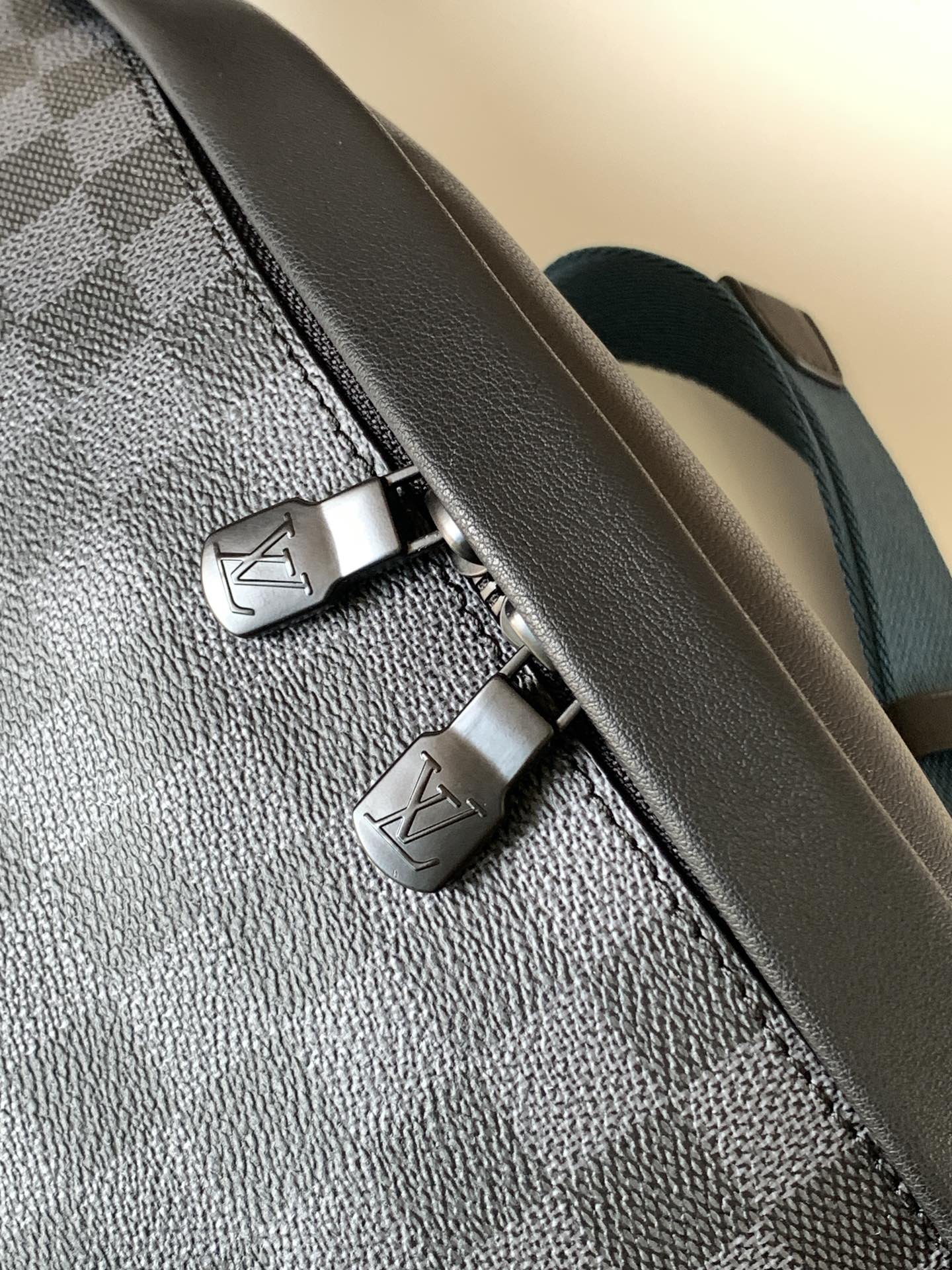 Louis Vuitton DISCOVERY black checkerboard shoulder strap waist bag Louis Vuitton DISCOVERY black checkerboard shoulder strap waist bag
