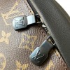 Louis Vuitton DISCOVERY Classic Canvas Textured Shoulder Strap Belt Bag Louis Vuitton DISCOVERY Classic Canvas Textured Shoulder Strap Belt Bag