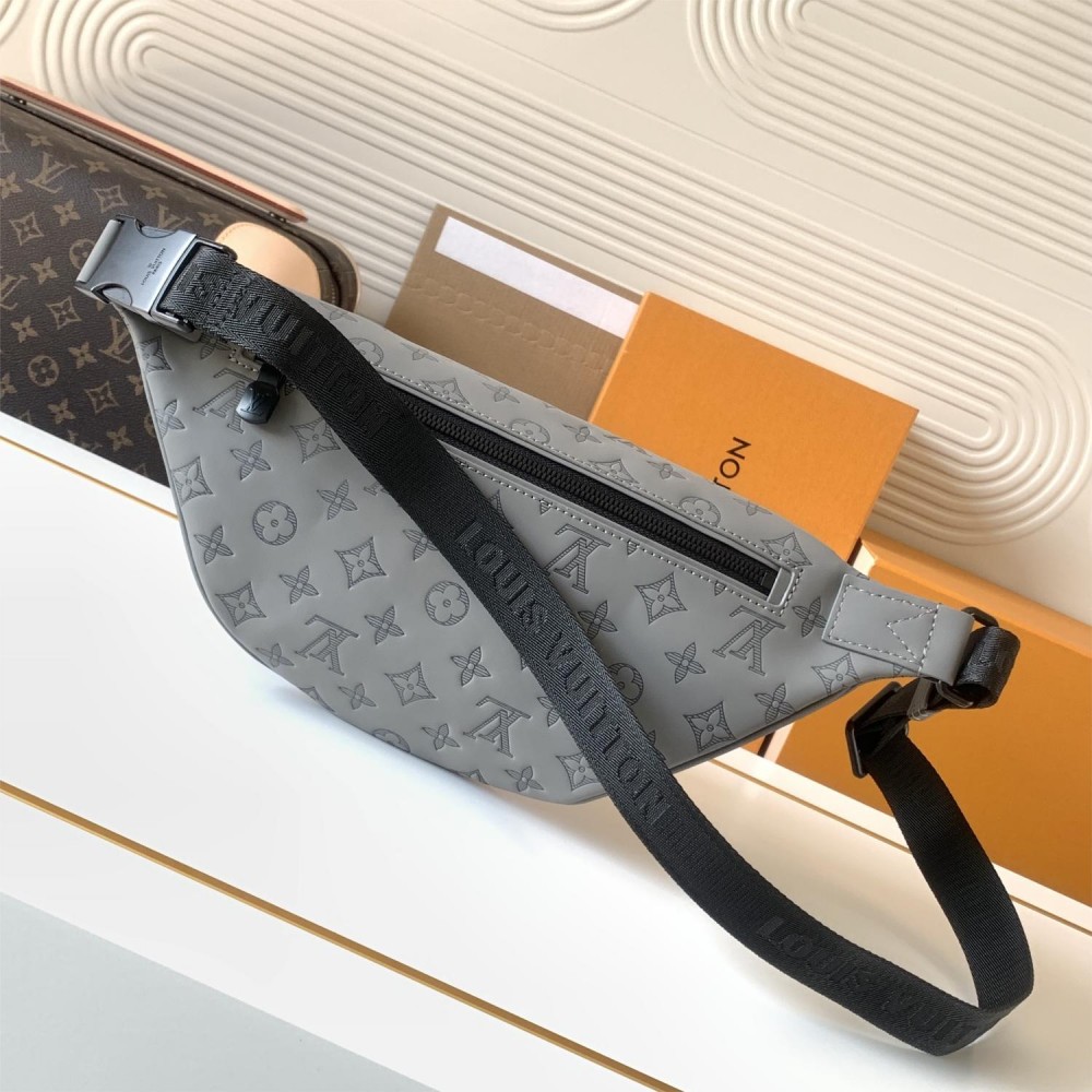 Louis Vuitton DISCOVERY classic off-white canvas shoulder strap waist bag Louis Vuitton DISCOVERY classic off-white canvas shoulder strap waist bag