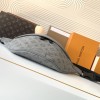 Louis Vuitton DISCOVERY classic off-white canvas shoulder strap waist bag Louis Vuitton DISCOVERY classic off-white canvas shoulder strap waist bag