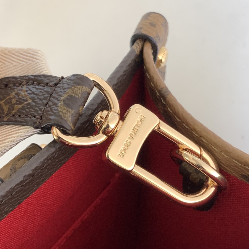 Louis Vuitton ONTHEGO EAST WEST Classic Medium Dark Canvas Textured Shoulder Strap Tote Louis Vuitton ONTHEGO EAST WEST Classic Medium Dark Canvas Textured Shoulder Strap Tote