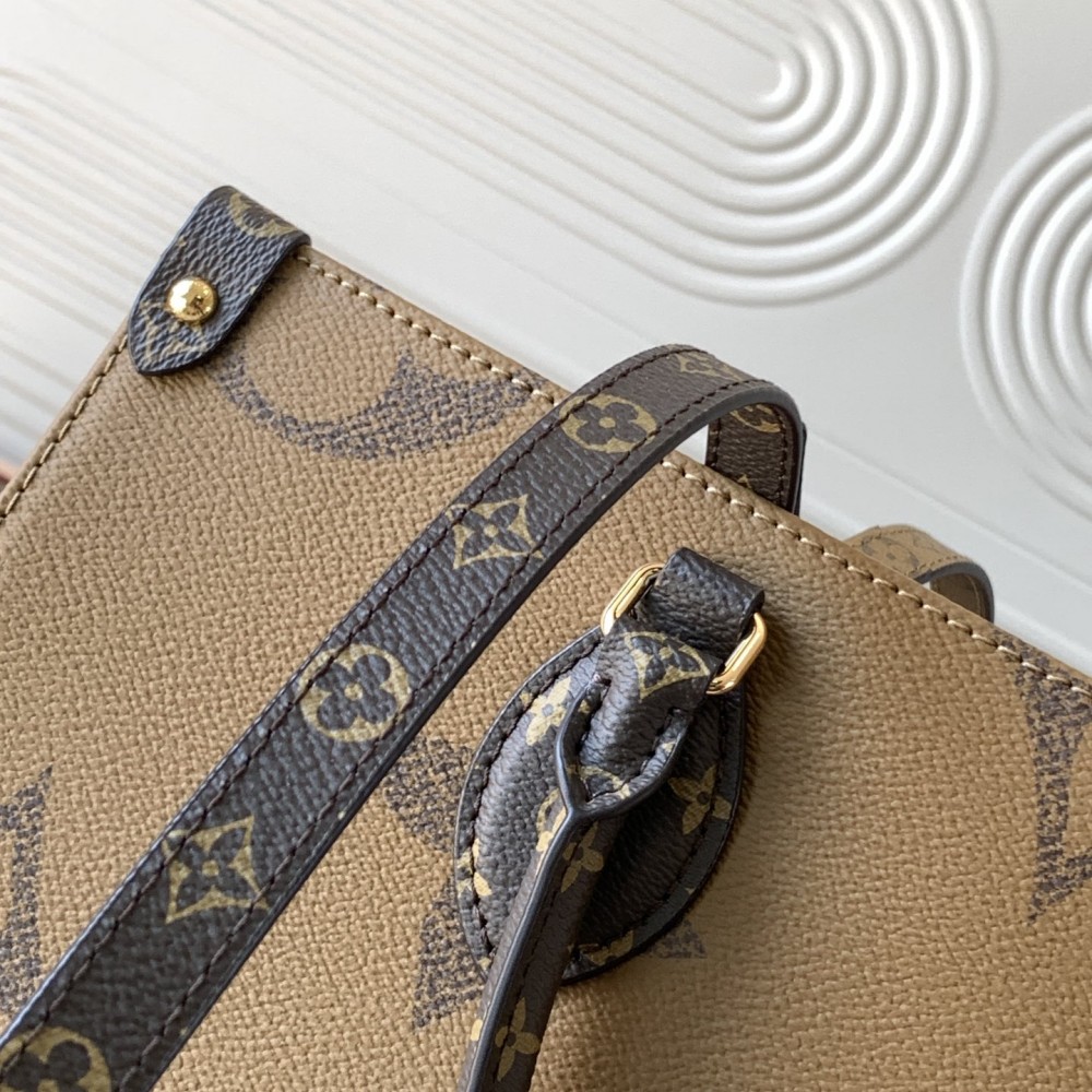 Louis Vuitton ONTHEGO EAST WEST Classic Medium Dark Canvas Textured Shoulder Strap Tote Louis Vuitton ONTHEGO EAST WEST Classic Medium Dark Canvas Textured Shoulder Strap Tote