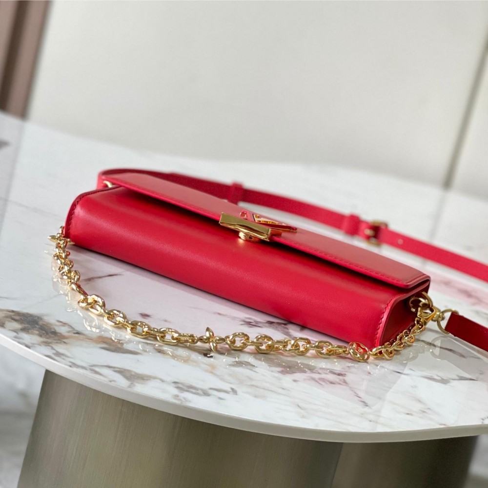 Louis Vuitton Neverfull Red Leather Exquisite Hardware Chain Bag Louis Vuitton Neverfull Red Leather Exquisite Hardware Chain Bag
