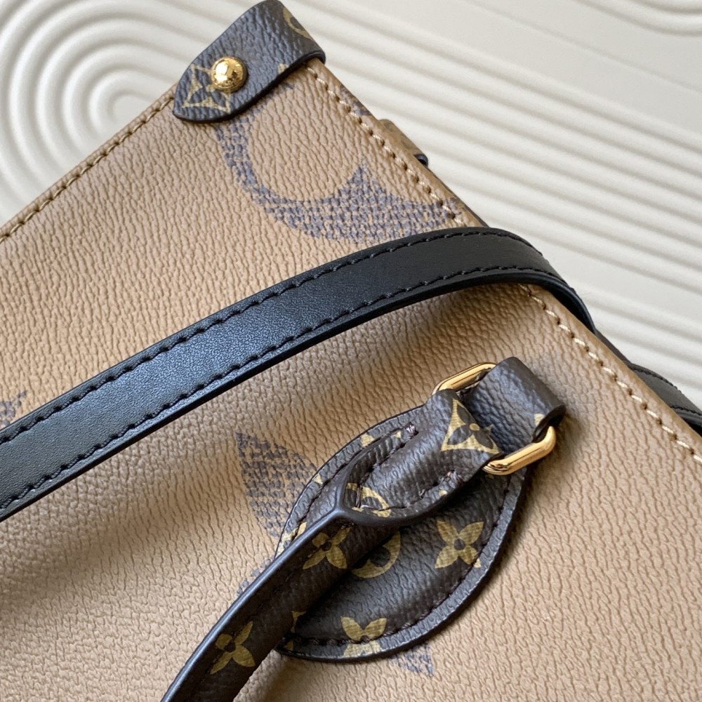 Louis Vuitton ONTHEGO EAST WEST Classic Medium Dark Canvas Textured Shoulder Strap Tote Louis Vuitton ONTHEGO EAST WEST Classic Medium Dark Canvas Textured Shoulder Strap Tote