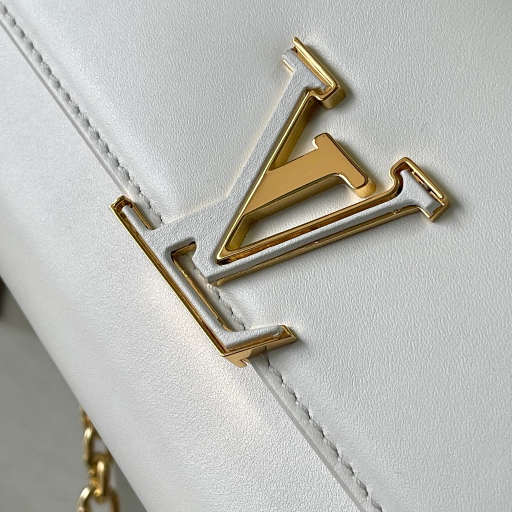 Louis Vuitton neverfull pure white leather exquisite hardware chain bag Louis Vuitton neverfull pure white leather exquisite hardware chain bag