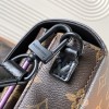 Louis Vuitton NIL canvas textured messenger bag Louis Vuitton NIL canvas textured messenger bag