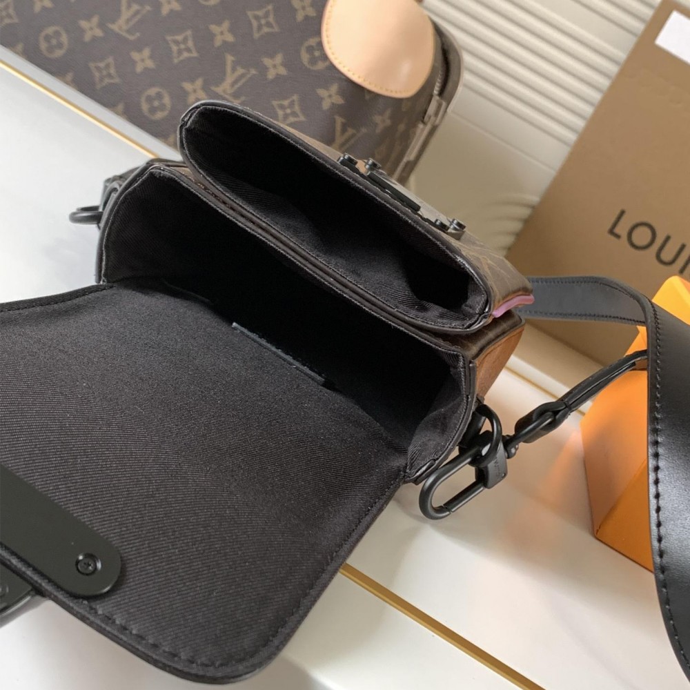 Louis Vuitton NIL canvas textured messenger bag Louis Vuitton NIL canvas textured messenger bag