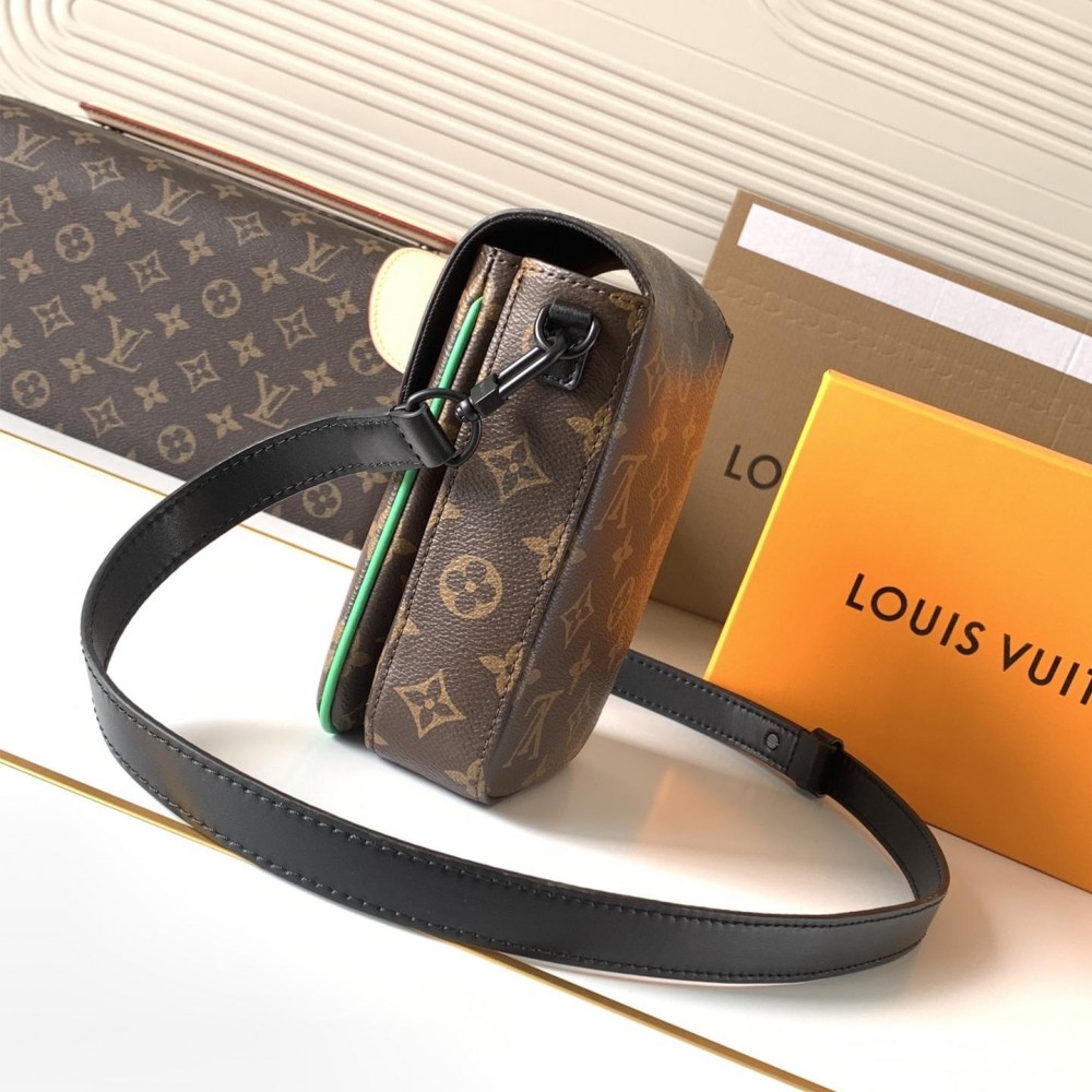 Louis Vuitton NIL series green embellished canvas textured messenger bag Louis Vuitton NIL series green embellished canvas textured messenger bag