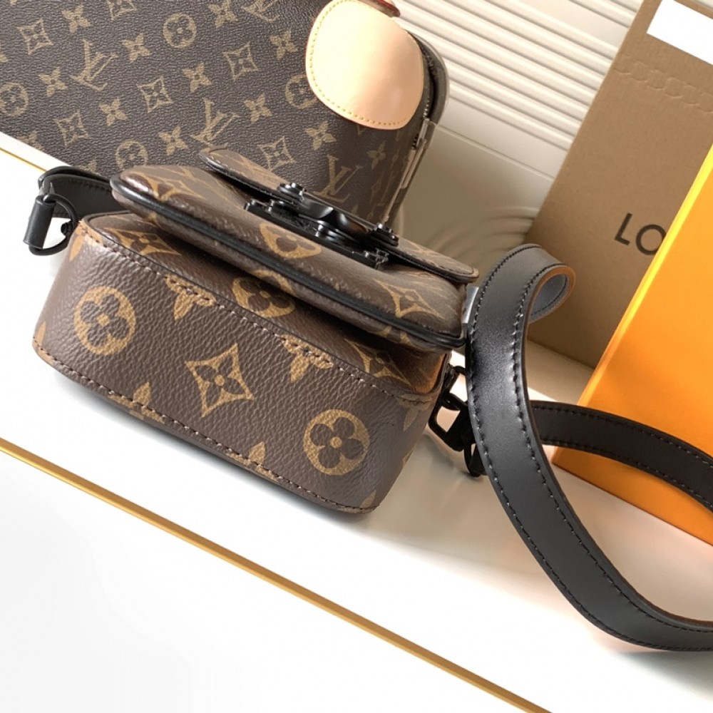 Louis Vuitton NIL series black embellished canvas textured messenger bag Louis Vuitton NIL series black embellished canvas textured messenger bag