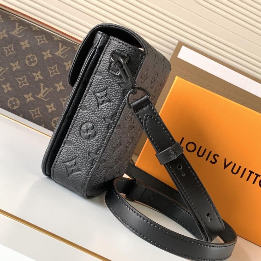 Louis Vuitton NIL pure black canvas textured leather messenger bag Louis Vuitton NIL pure black canvas textured leather messenger bag