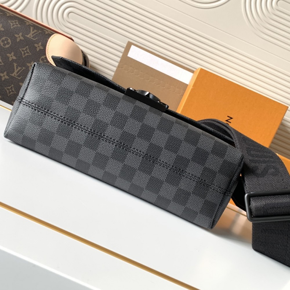 Louis Vuitton AVENUE series pure black checkerboard texture leather shoulder bag Louis Vuitton AVENUE series pure black checkerboard texture leather shoulder bag