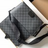 Louis Vuitton AVENUE series pure black checkerboard texture leather shoulder bag Louis Vuitton AVENUE series pure black checkerboard texture leather shoulder bag