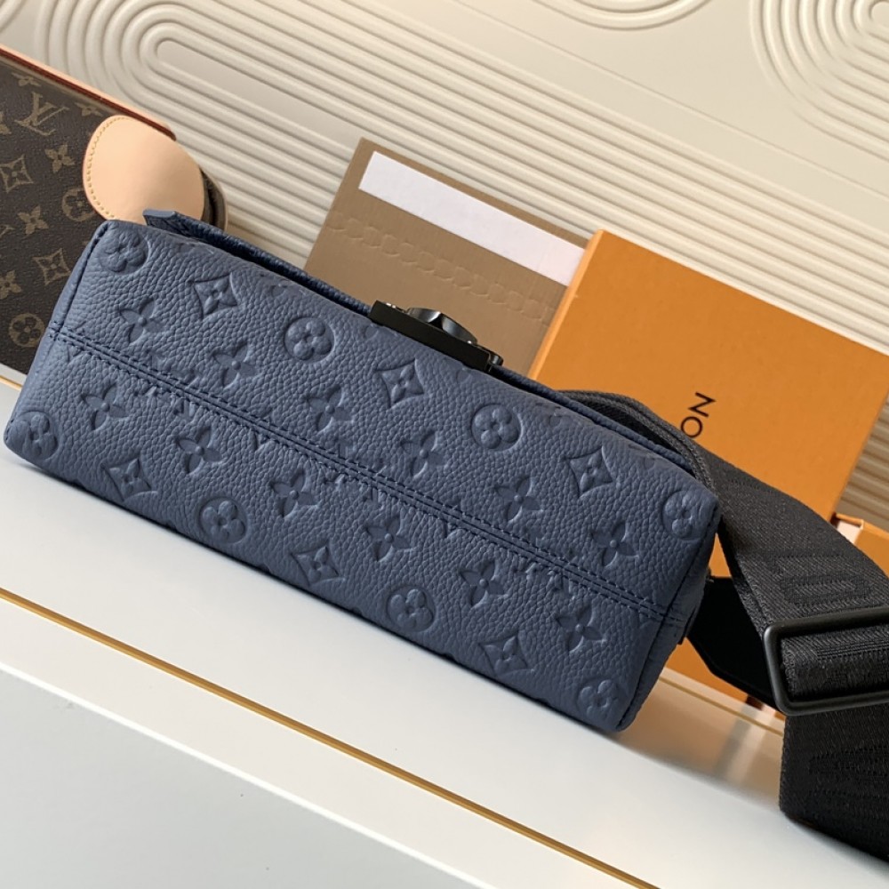 Louis Vuitton AVENUE series dark blue checkerboard textured leather shoulder bag Louis Vuitton AVENUE series dark blue checkerboard textured leather shoulder bag