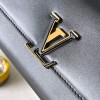 Louis Vuitton neverfull pure black leather exquisite hardware chain bag Louis Vuitton neverfull pure black leather exquisite hardware chain bag