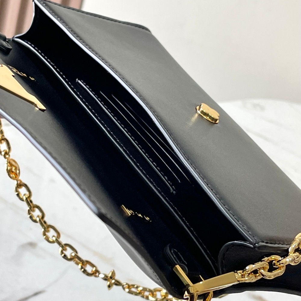 Louis Vuitton neverfull pure black leather exquisite hardware chain bag Louis Vuitton neverfull pure black leather exquisite hardware chain bag