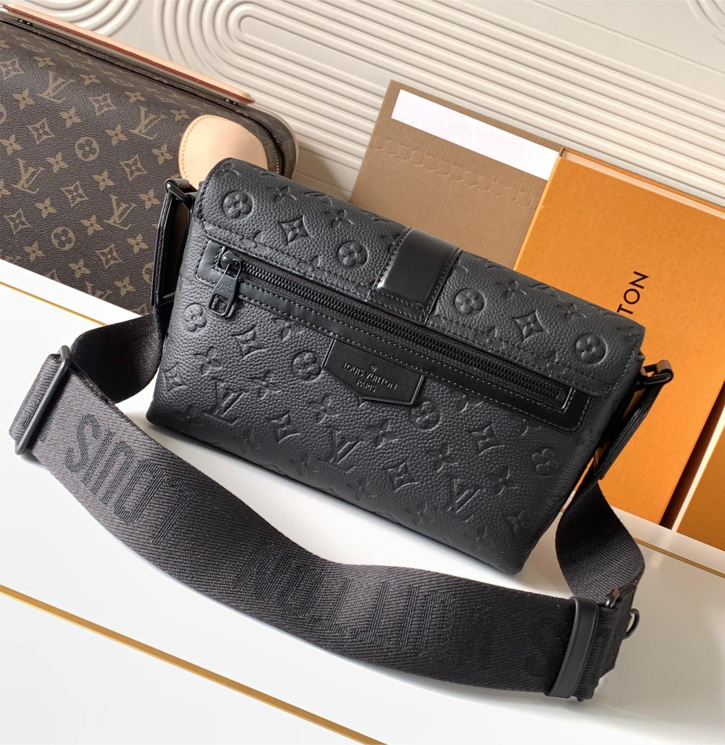 Louis Vuitton AVENUE series pure black canvas textured leather shoulder bag Louis Vuitton AVENUE series pure black canvas textured leather shoulder bag