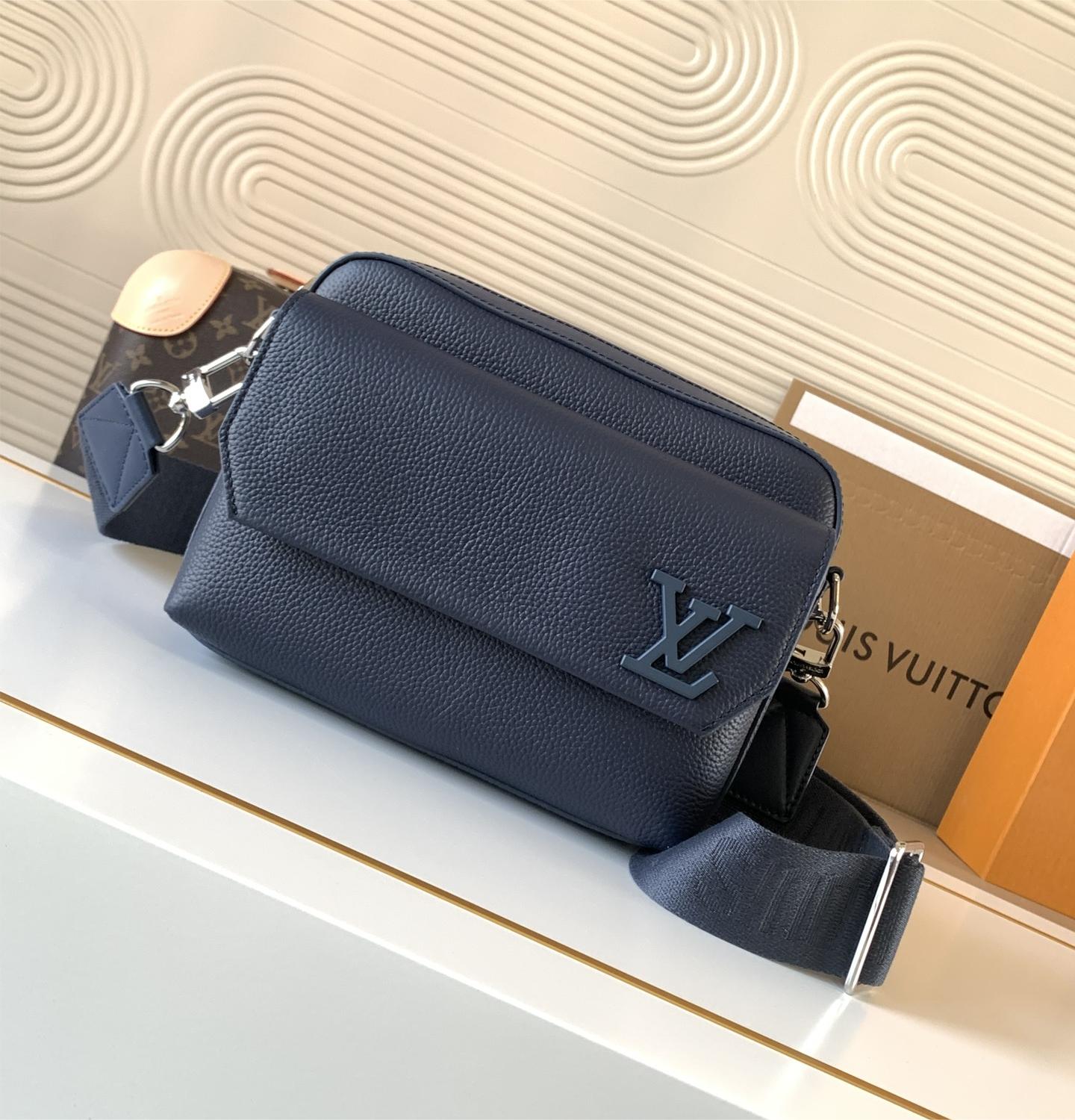 Louis Vuitton AVENUE series dark blue genuine leather textured shoulder bag Louis Vuitton AVENUE series dark blue genuine leather textured shoulder bag