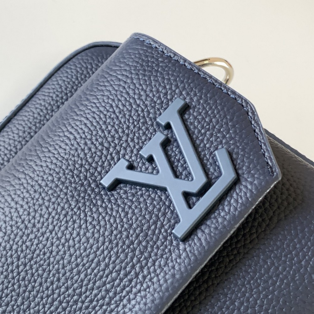 Louis Vuitton AVENUE series dark blue genuine leather textured shoulder bag Louis Vuitton AVENUE series dark blue genuine leather textured shoulder bag