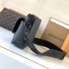 Louis Vuitton AVENUE series pure black genuine leather texture shoulder bag Louis Vuitton AVENUE series pure black genuine leather texture shoulder bag
