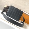 Louis Vuitton AVENUE series pure black leather canvas textured shoulder bag Louis Vuitton AVENUE series pure black leather canvas textured shoulder bag