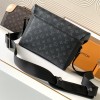 Louis Vuitton NIL series pure black leather canvas textured messenger bag Louis Vuitton NIL series pure black leather canvas textured messenger bag