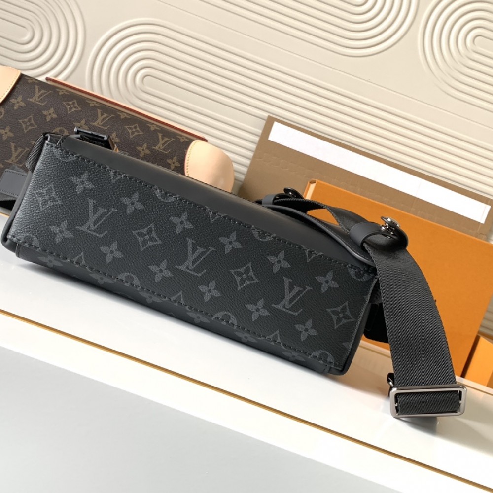 Louis Vuitton NIL series pure black leather canvas textured messenger bag Louis Vuitton NIL series pure black leather canvas textured messenger bag
