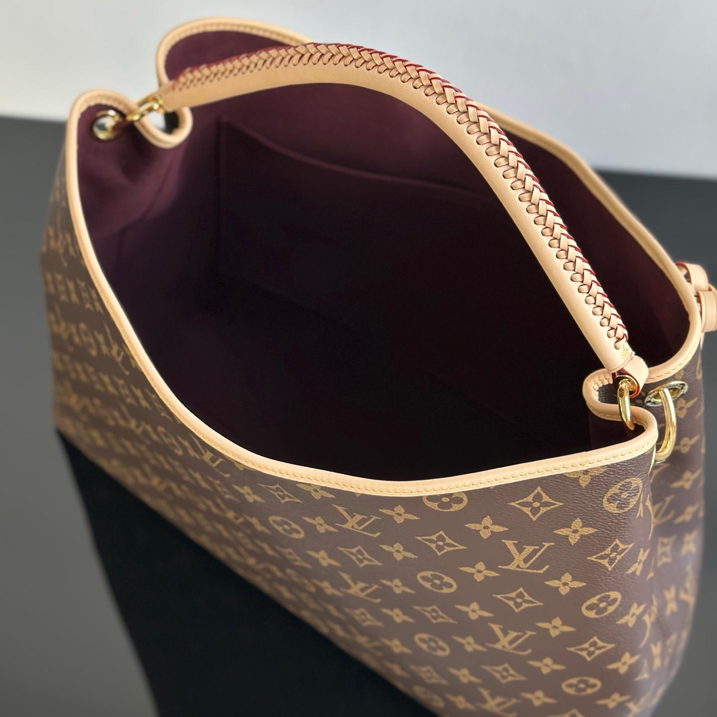 Louis Vuitton Again Classic Original Textured Canvas Tote Bag