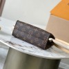 Louis Vuitton cartoon co-branded series classic monogram leather shoulder strap handbag Louis Vuitton cartoon co-branded series classic monogram leather shoulder strap handbag