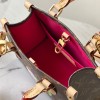 Louis Vuitton cartoon co-branded series classic monogram leather shoulder strap handbag Louis Vuitton cartoon co-branded series classic monogram leather shoulder strap handbag