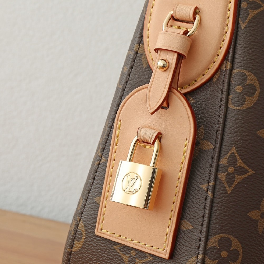 Louis Vuitton Slouchy MM Classic Leather Chain Bag Louis Vuitton Slouchy MM Classic Leather Chain Bag