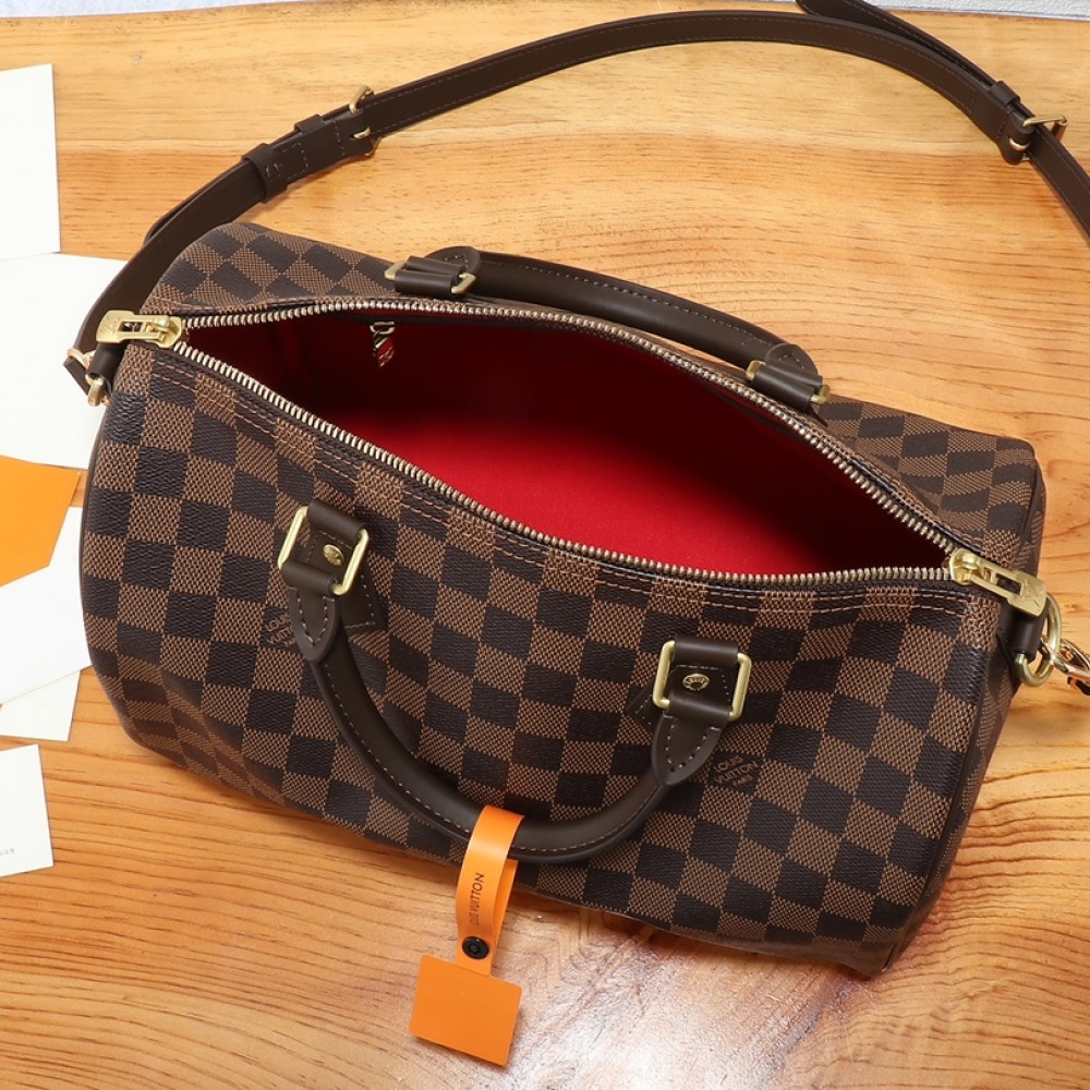 Louis Vuitton SPEEDY BANDOULIÈRE Large Classic Diamond Textured Leather Shoulder Bag Louis Vuitton SPEEDY BANDOULIÈRE Large Classic Diamond Textured Leather Shoulder Bag