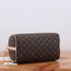 Louis Vuitton SPEEDY BANDOULIÈRE Medium Tote in Classic Canvas and Textured Leather Louis Vuitton SPEEDY BANDOULIÈRE Medium Tote in Classic Canvas and Textured Leather