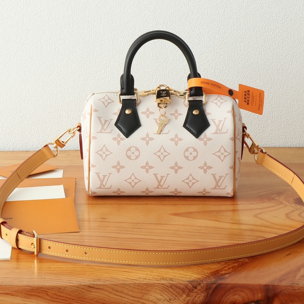 Louis Vuitton Speedy Classic Sail White Textured Leather Shoulder Bag Louis Vuitton Speedy Classic Sail White Textured Leather Shoulder Bag