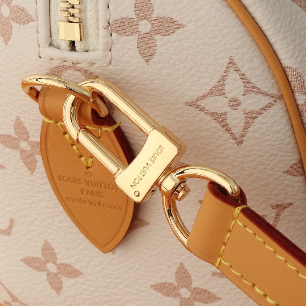 Louis Vuitton Speedy Classic Sail White Textured Leather Shoulder Bag Louis Vuitton Speedy Classic Sail White Textured Leather Shoulder Bag