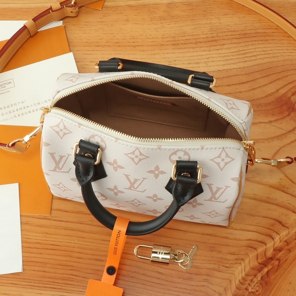 Louis Vuitton Speedy Classic Sail White Textured Leather Shoulder Bag Louis Vuitton Speedy Classic Sail White Textured Leather Shoulder Bag