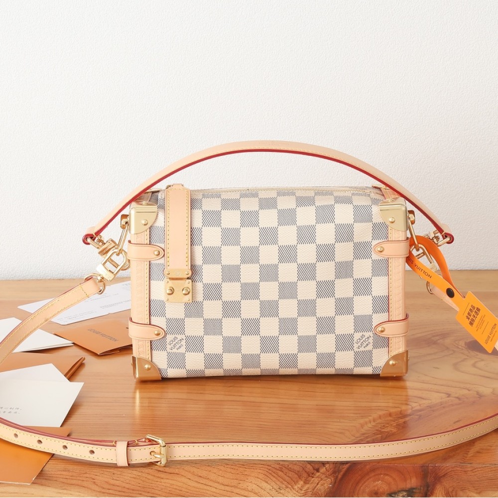 Louis Vuitton PETITE MALLE MALLETAGE classic gray and white contrast textured leather shoulder strap handbag Louis Vuitton PETITE MALLE MALLETAGE classic gray and white contrast textured leather shoulder strap handbag